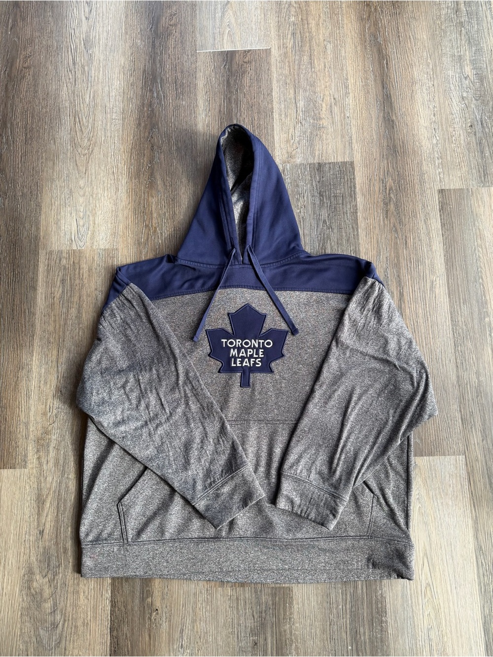 Toronto Maple Leafs Fleece Lined Hoodie (Size 2XL)